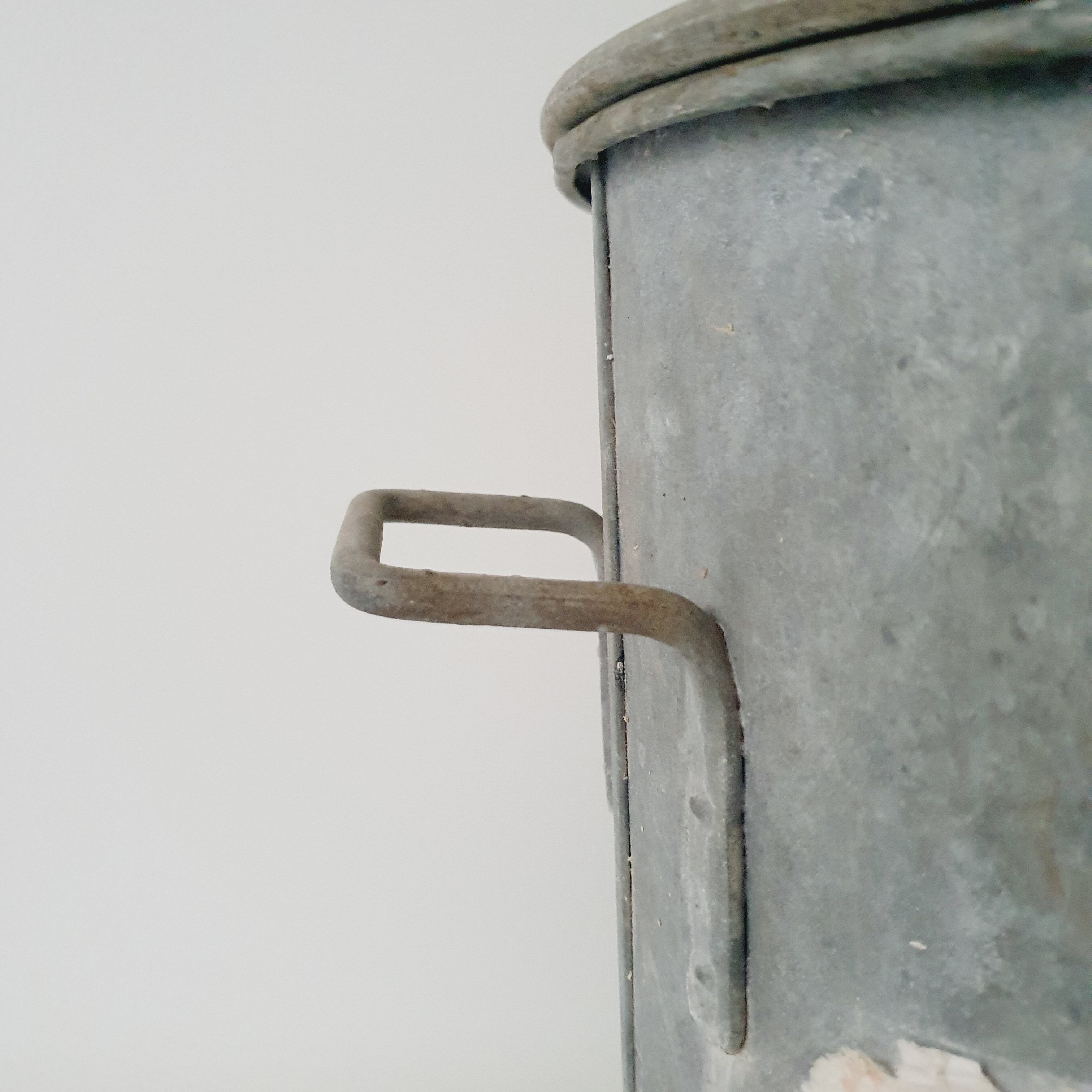 Zinc washer