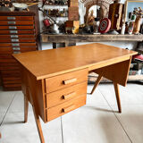 Vintage desk with tapered legs
