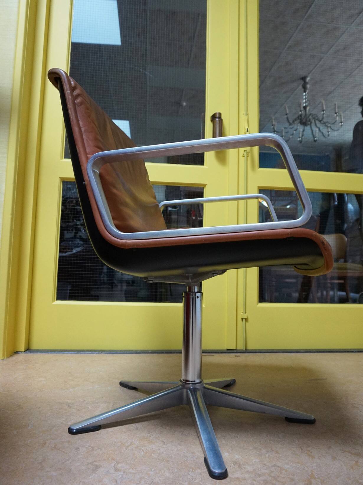 Program 2000 armchair in leather by Delta Design for Wilkhahn, 1960s.