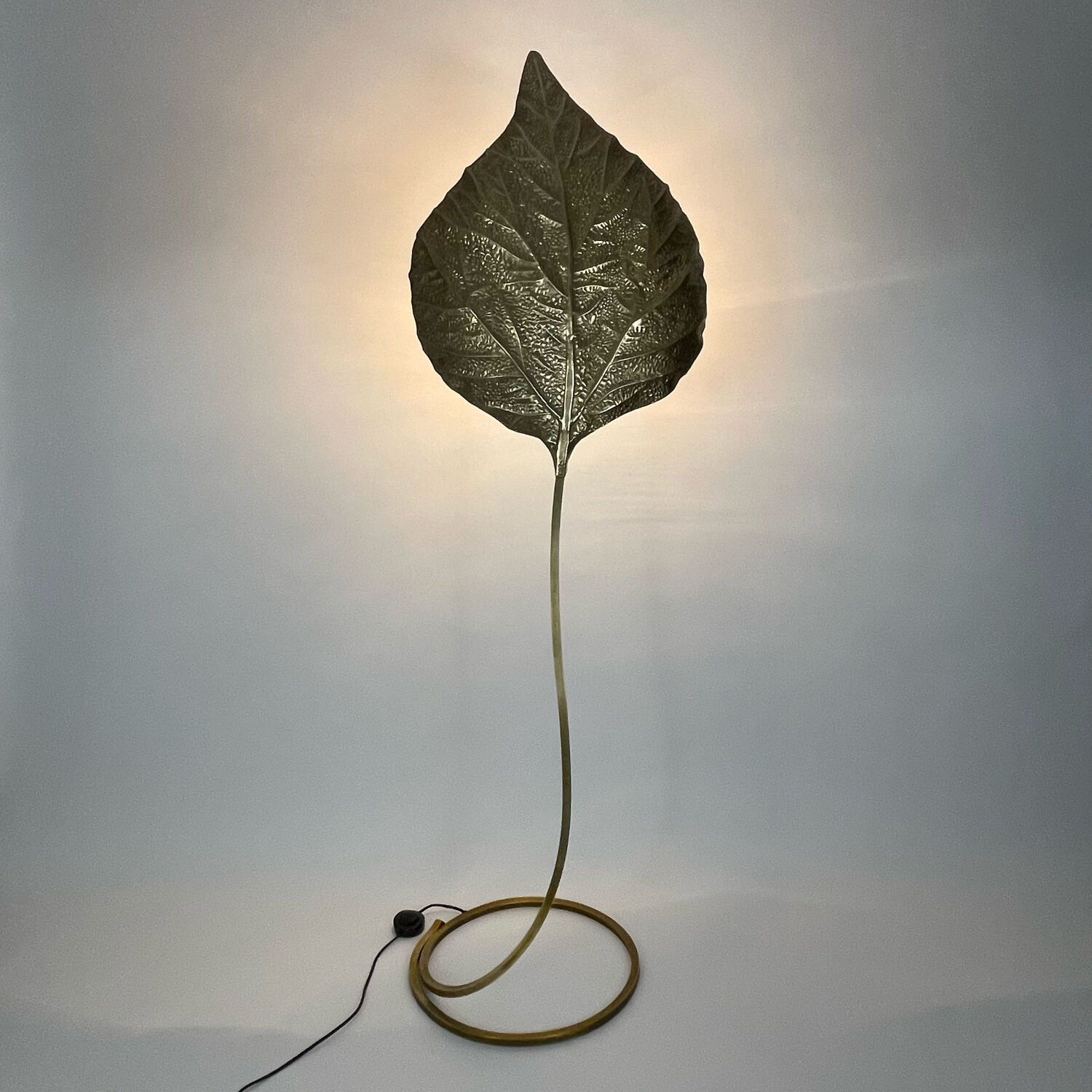 Vintage tommaso barbi ‘rhubarb’ floor lamp, c.1970