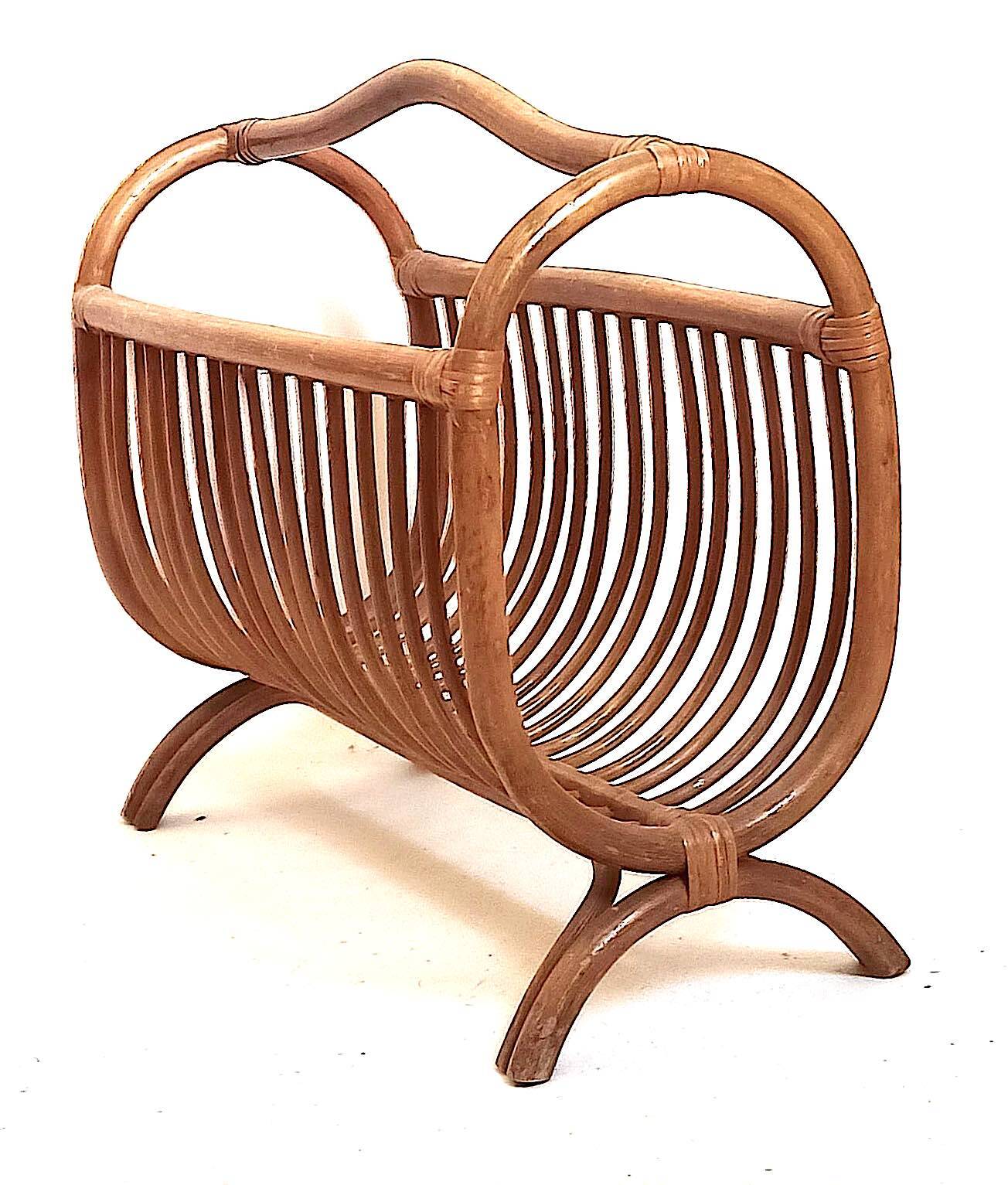 Porte-revue en rotin, années 60