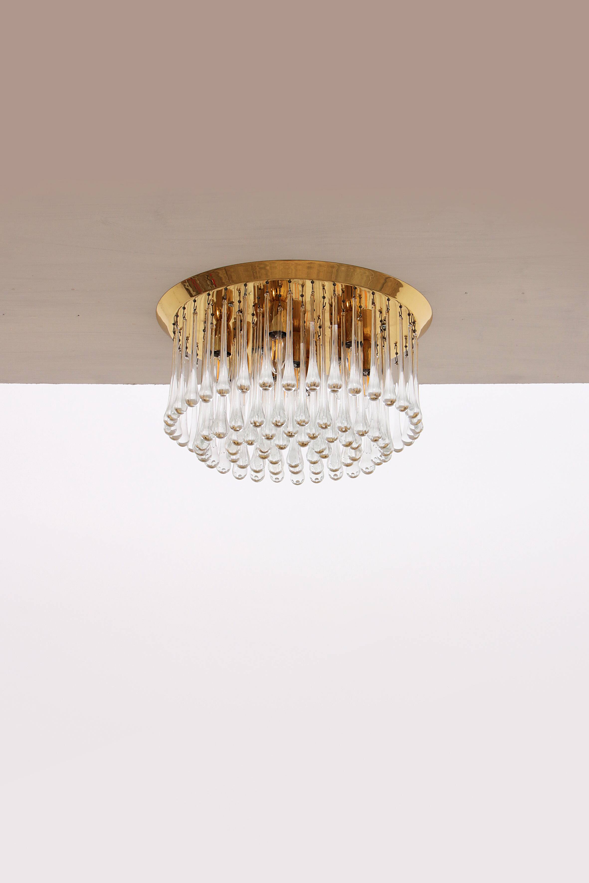 Big J.T. Kalmar Murano Raindrop hanging lamp, 1970 Austria.