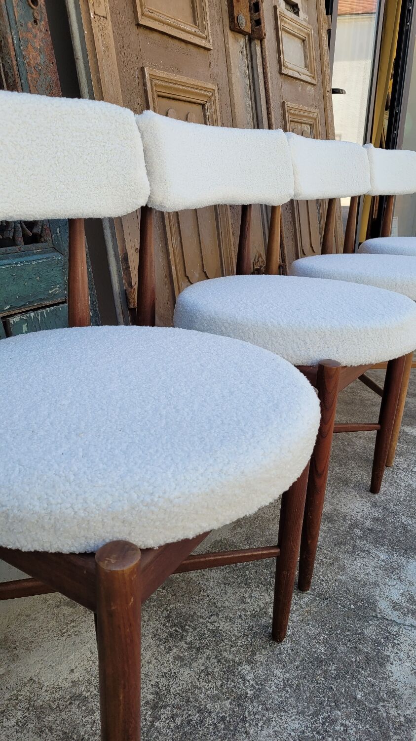 Series of 4 design Scandinavian teak chairs