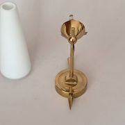 Applique en laiton doré et opaline blanche 1960