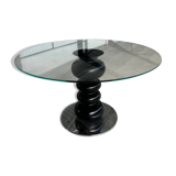 Round glass table