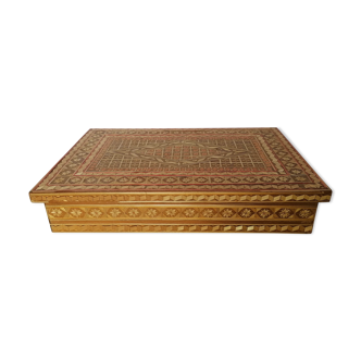 Straw marquetry box