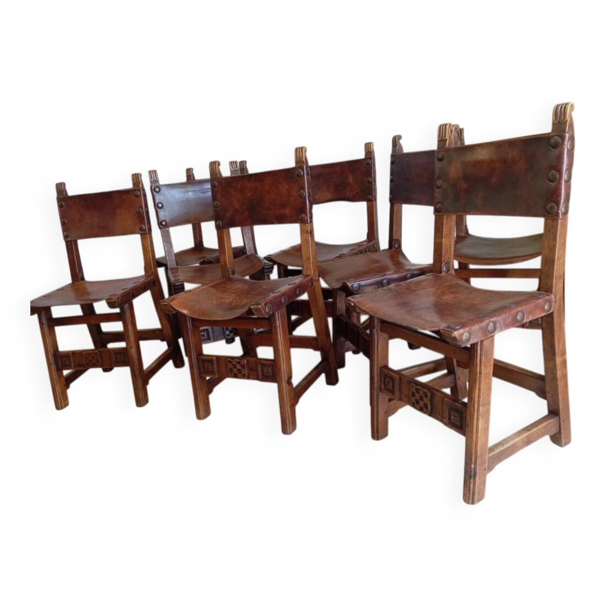 Set of 8 walnut and leather chairs from the 1950s