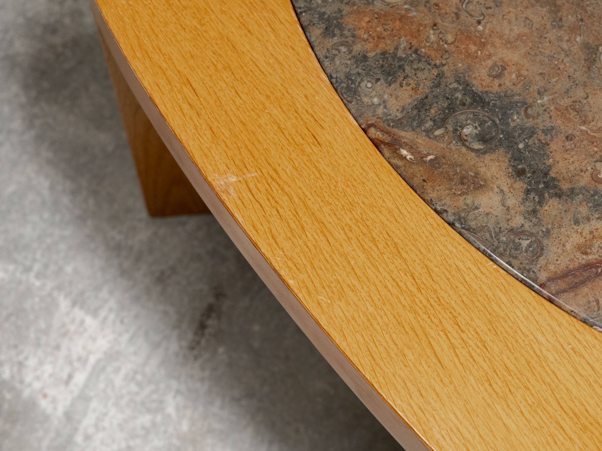 Table basse hexagonale en céramique plateau marbre
