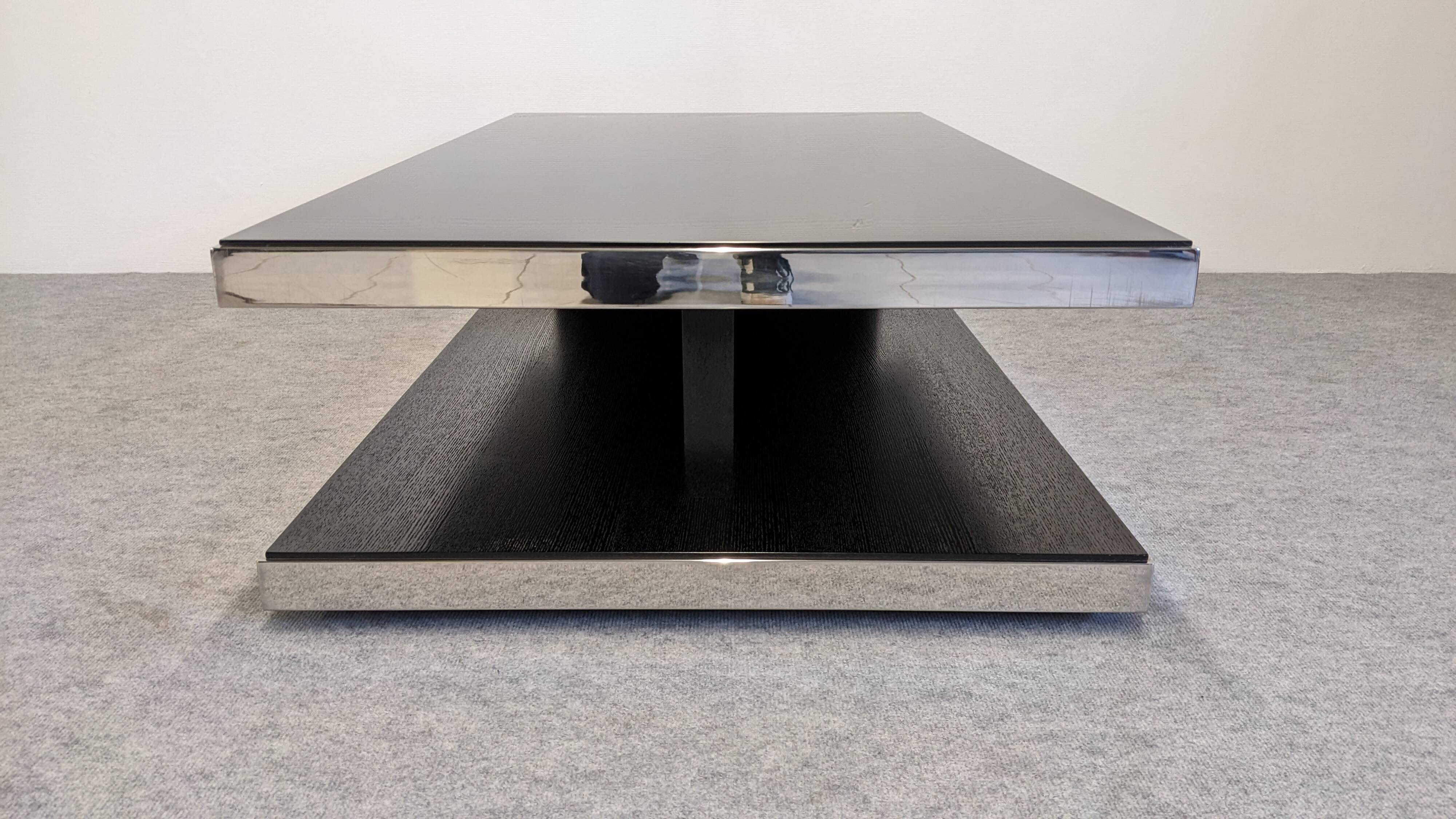 Contemporary design coffee table, Italian 1970s style.