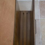 Magazine holder in wood and leather