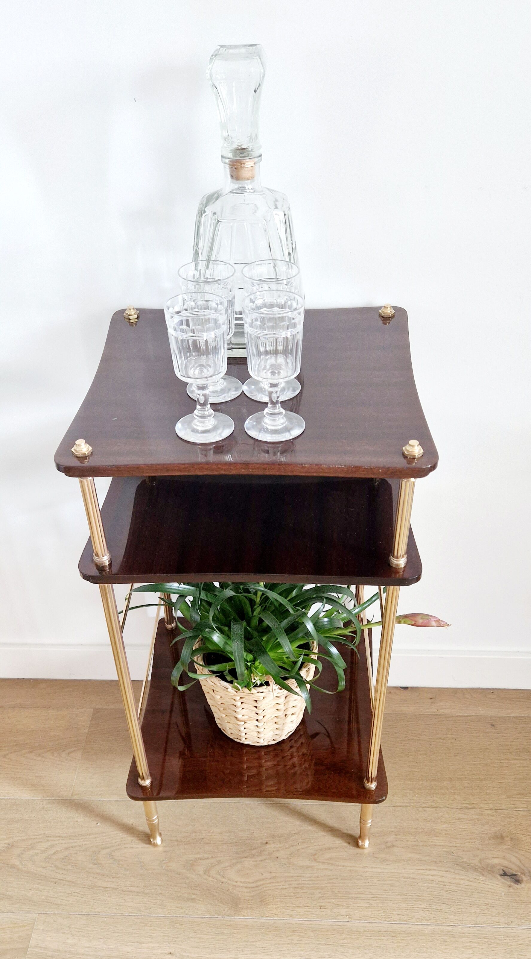 Vintage pedestal table 70s