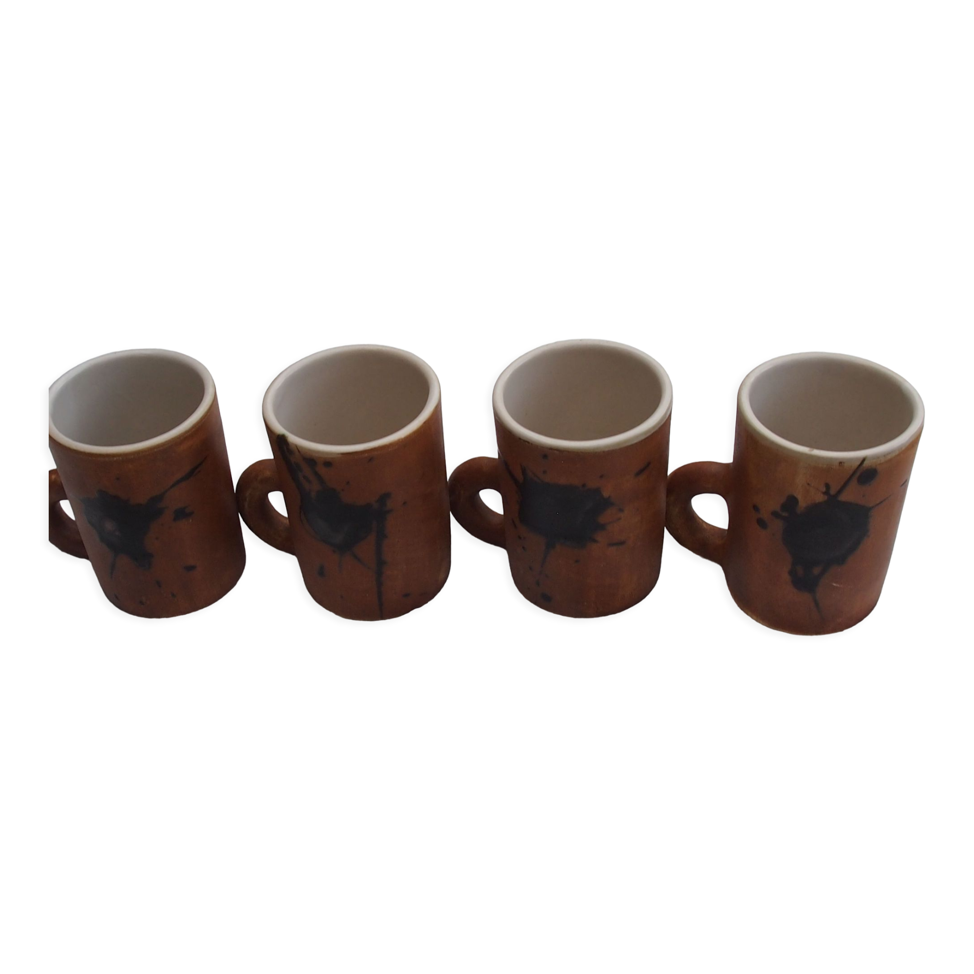 Mugs pottery of the dove