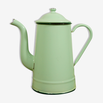 Cafetière en tôle émaillée