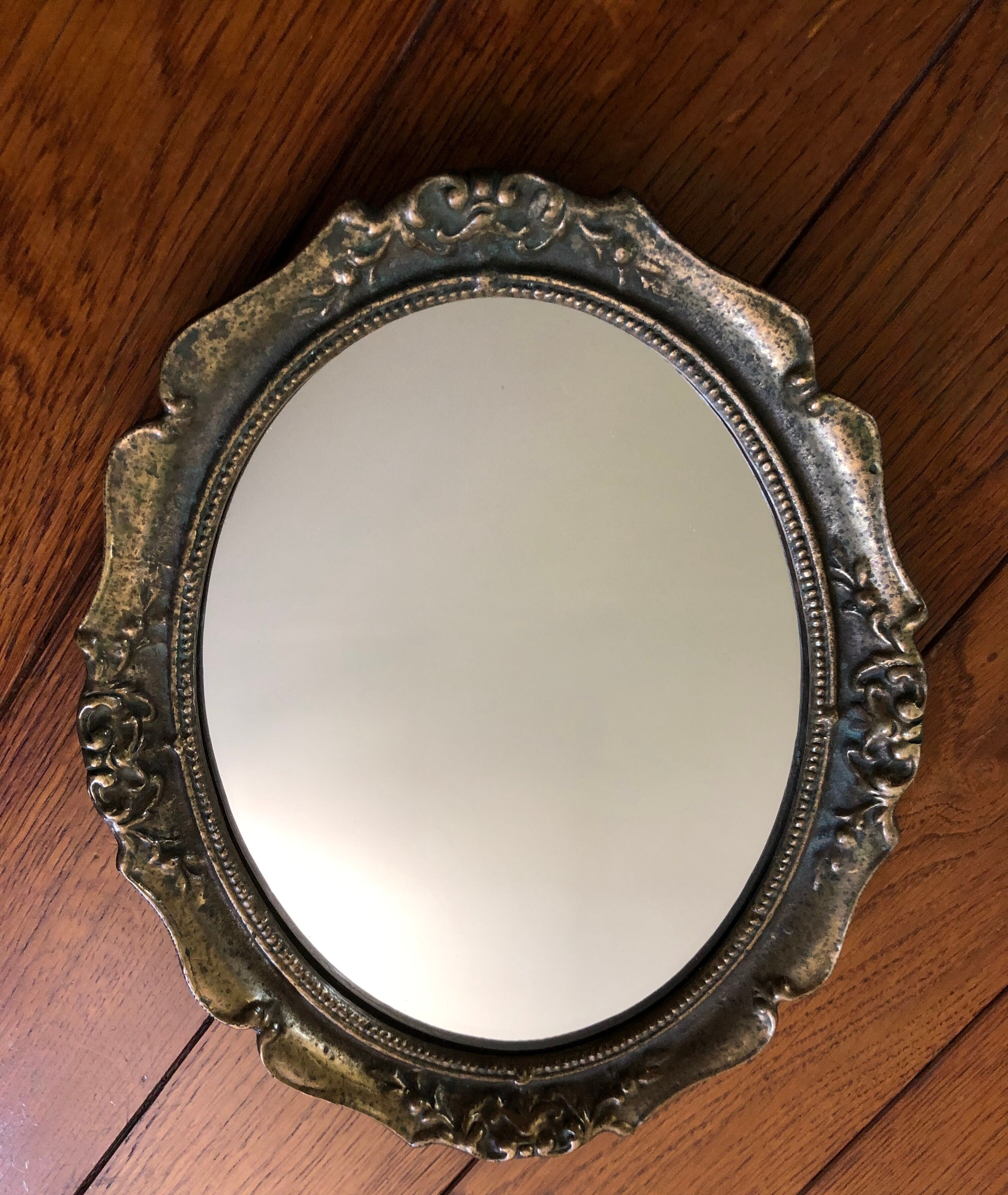 Small bronze mirror 20x26cm