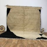 Handmade moroccan berber rug 140 x 96 cm
