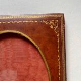 Cadre cuir ancien avec dorure dimensions du cadre 18 cm x 14 cm