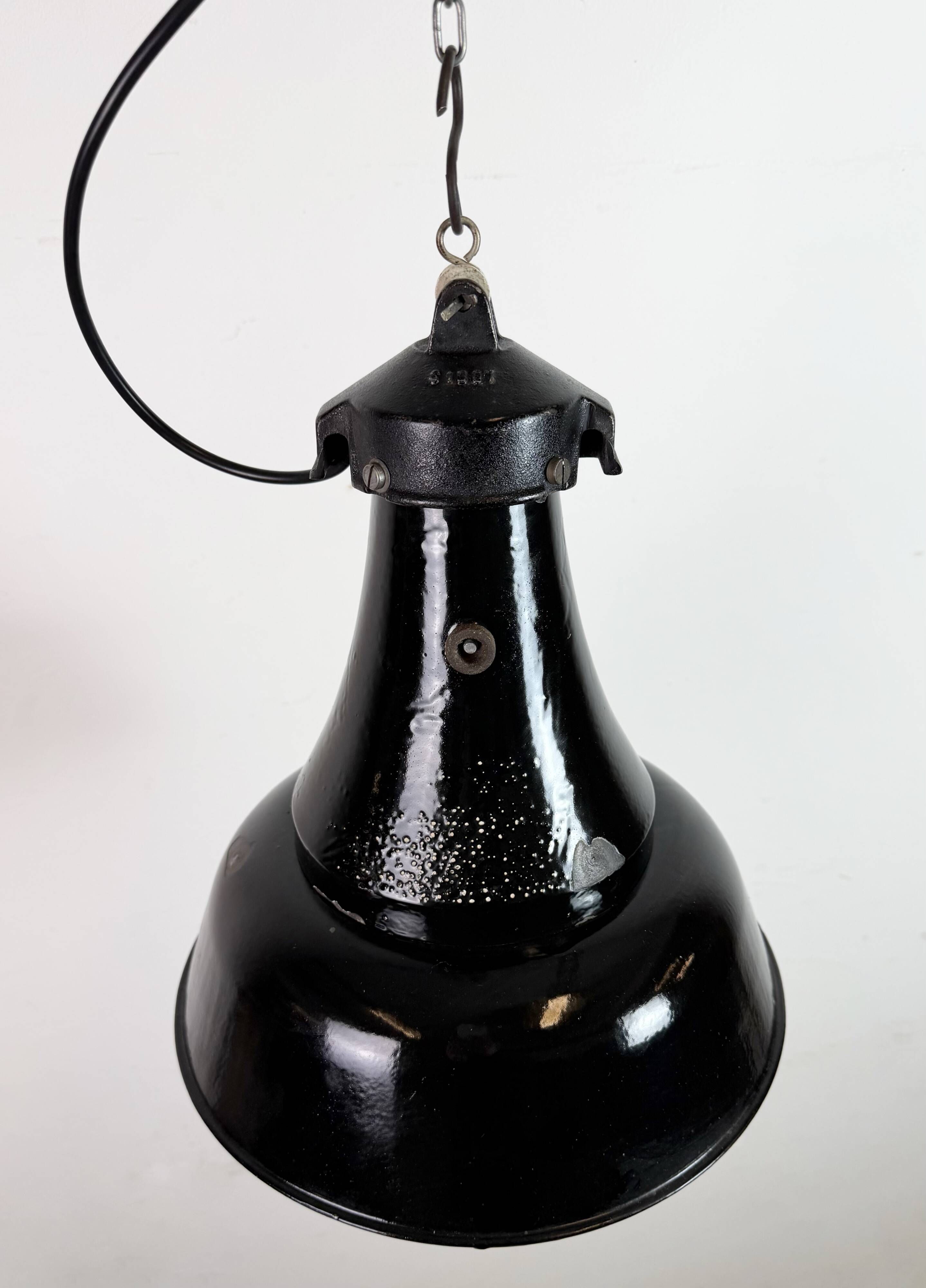 Industrial Black Enamel Bauhaus Pendant Lamp, 1930s