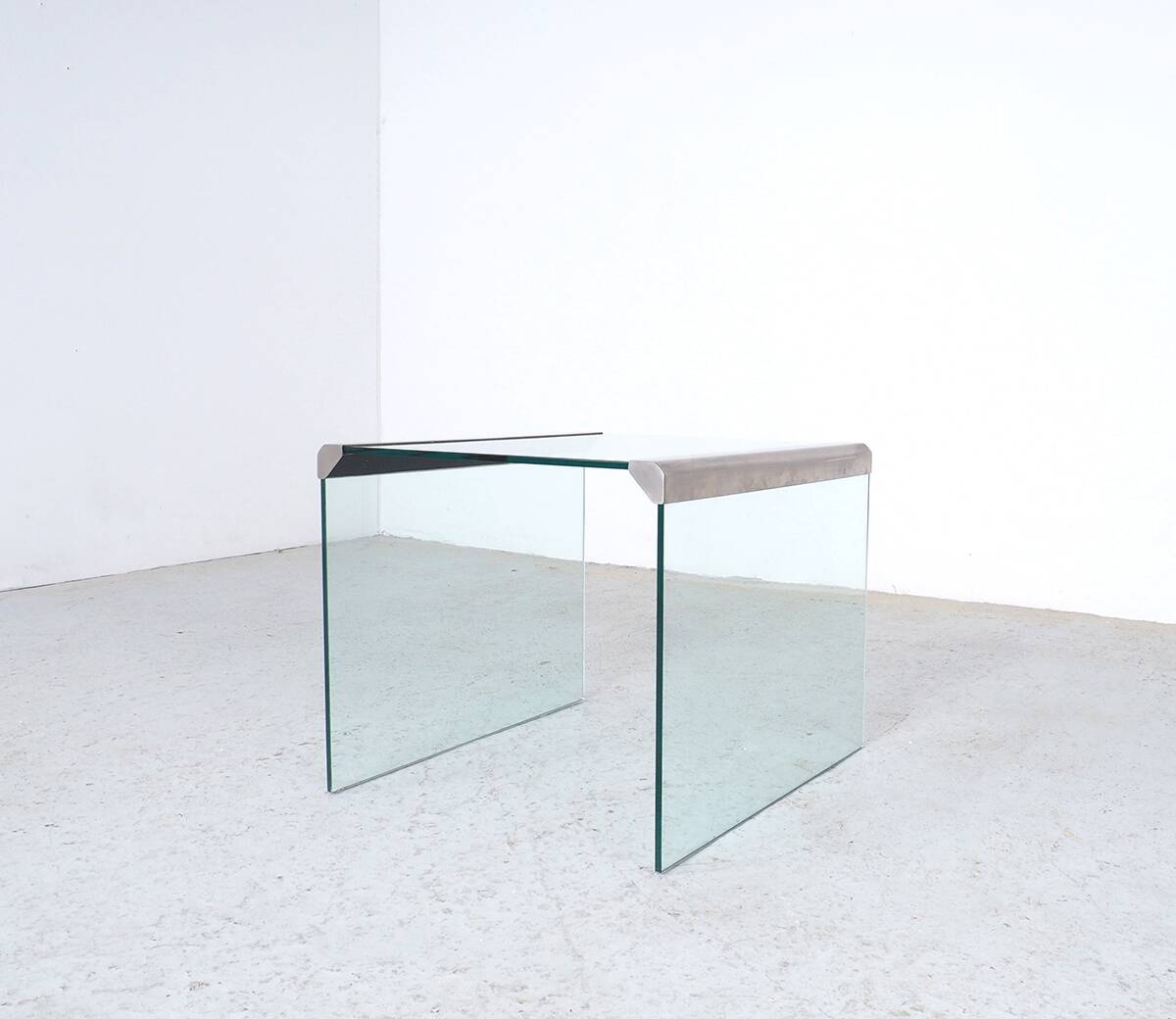 T35 Glass Nesting Tables by Pierangelo Gallotti for Galotti & Radice, 1970s, Set of 3