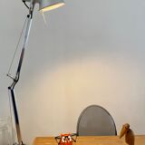 Artemide Tolomeo mini desk lamp on pliers and design Michele De Lucchi - Giancarlo Fassina