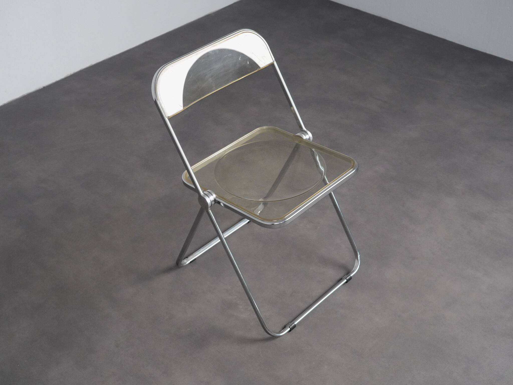 Pair of Plia folding chairs by Giancarlo Piretti for Castelli, Italy, 1970s