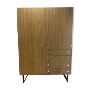 Armoire de Pierre Guariche aux éditions Meurop