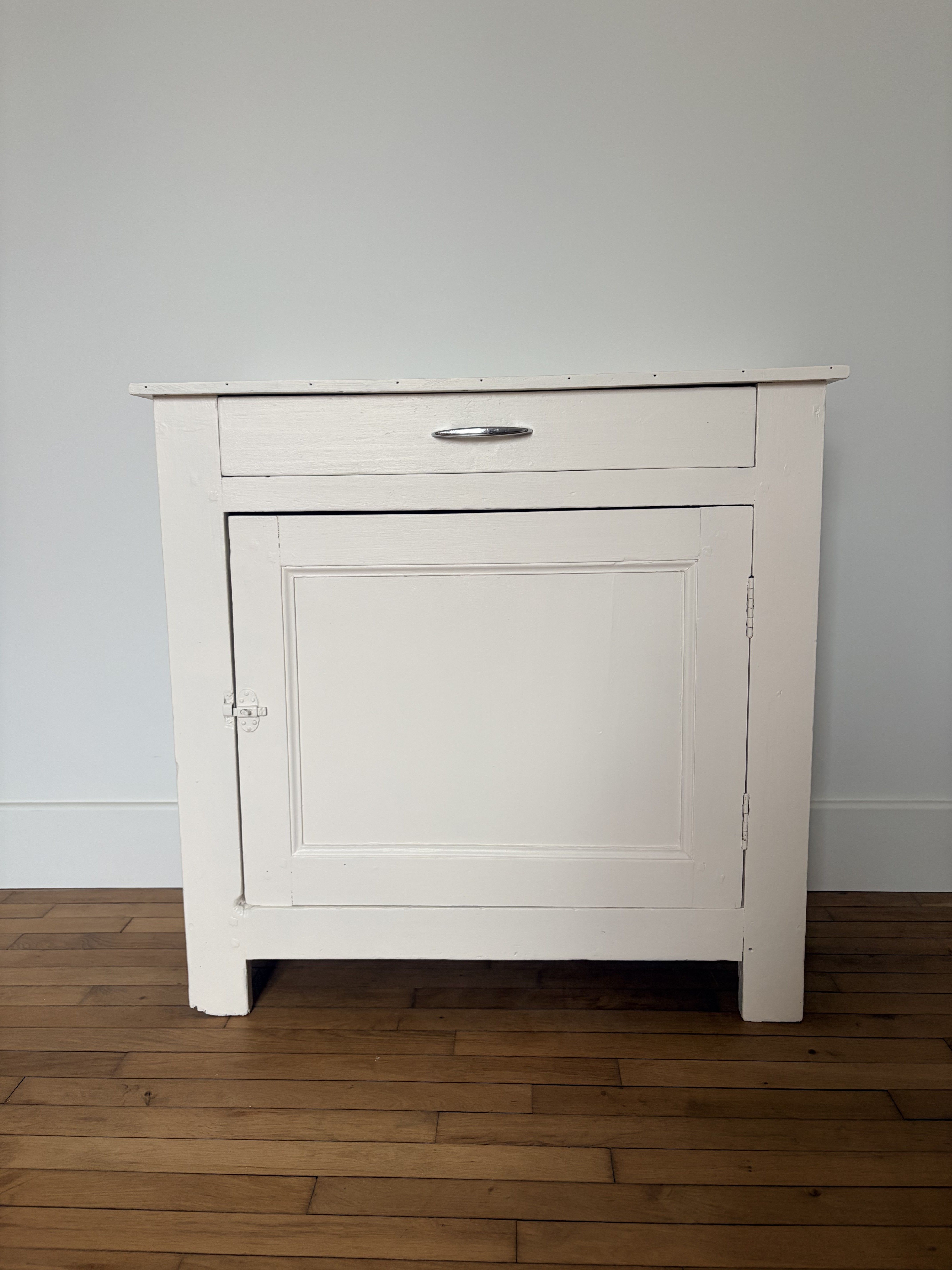 Vintage Parisian buffet compotier 260309