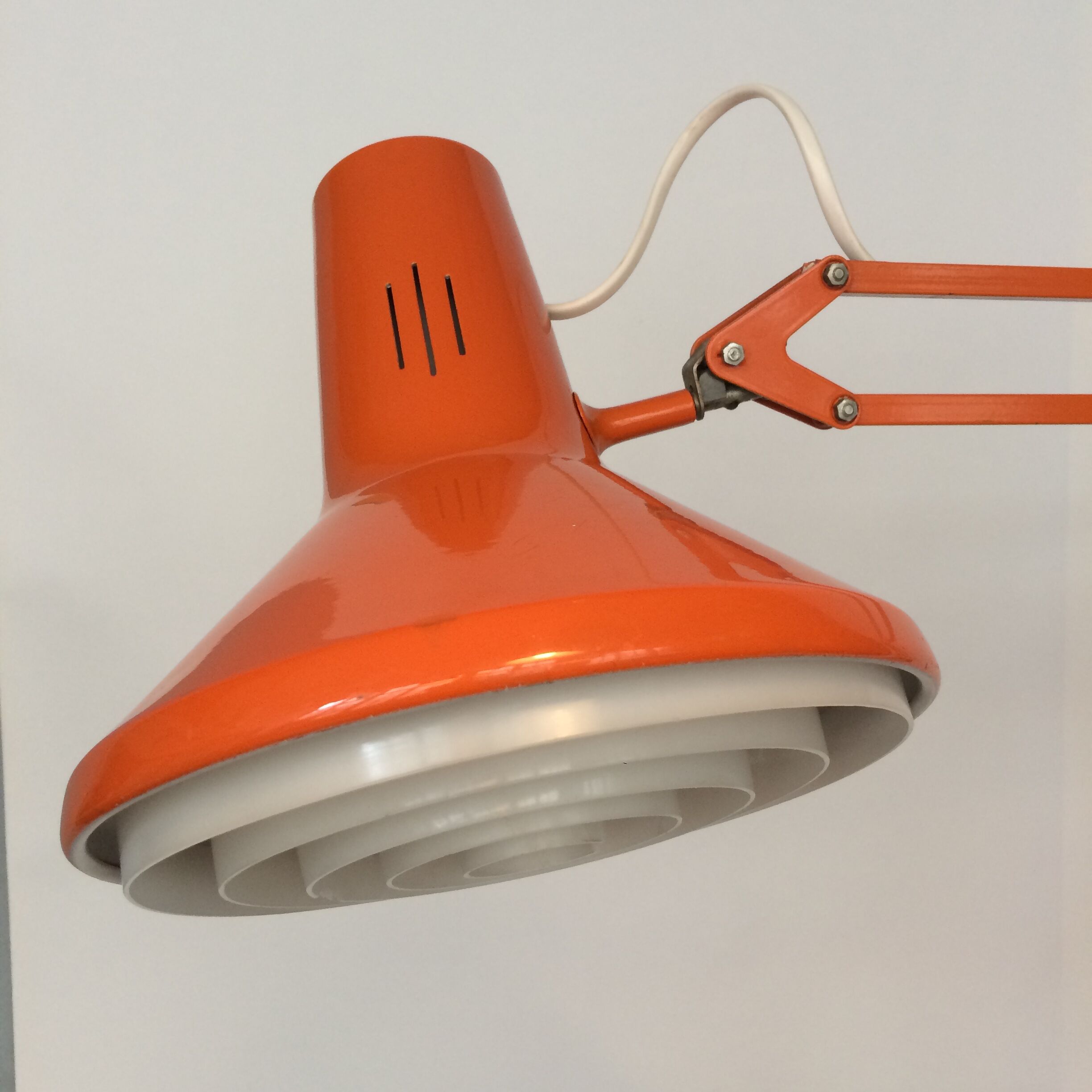Lampe Luxo sur socle
