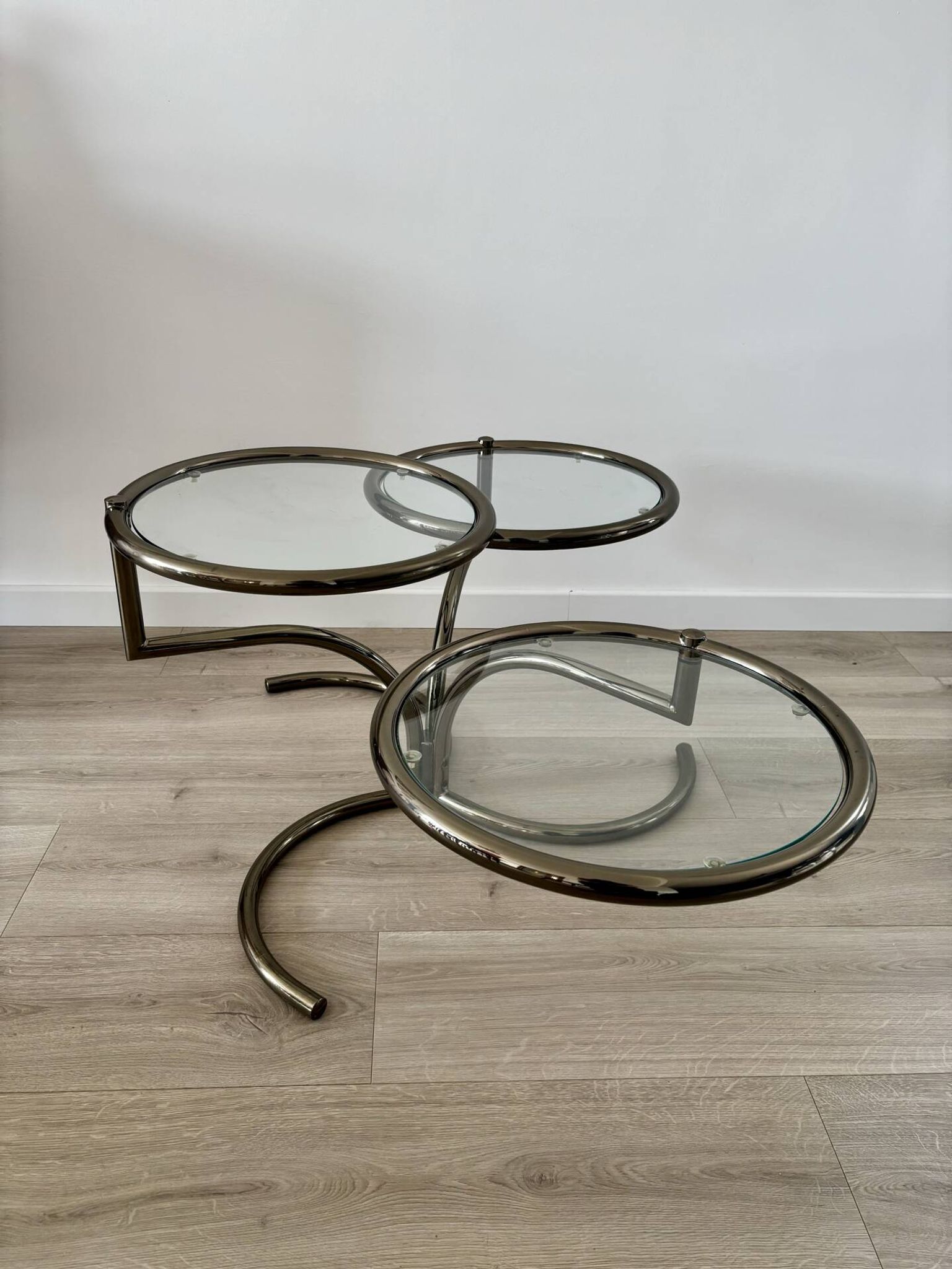 Morex coffee table attributed to Milo Baughman, 1970s, 3 trays.