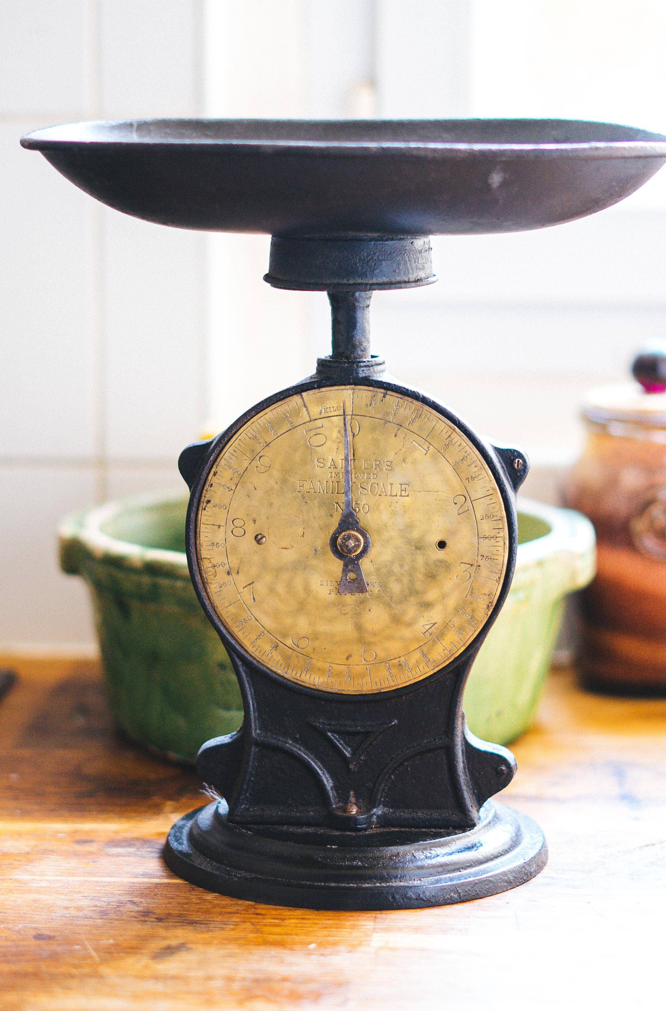 Restored Salter's family scale antique kitchen scale | Selency
