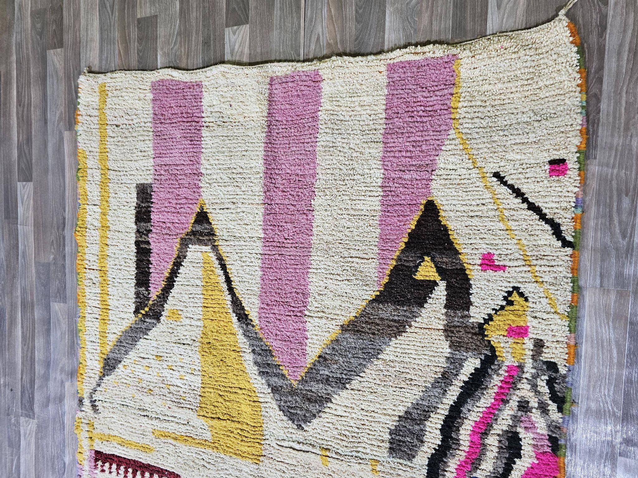 Natural handmade Moroccan rug 3 x 2 m