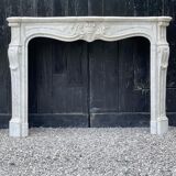 Fireplace in carrara marble around 1880