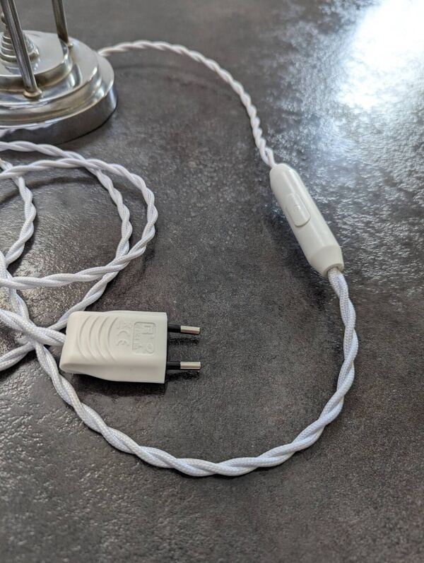 Ancien plafonnier Skyscraper lampe à poser globe verre rose Bahaus Art