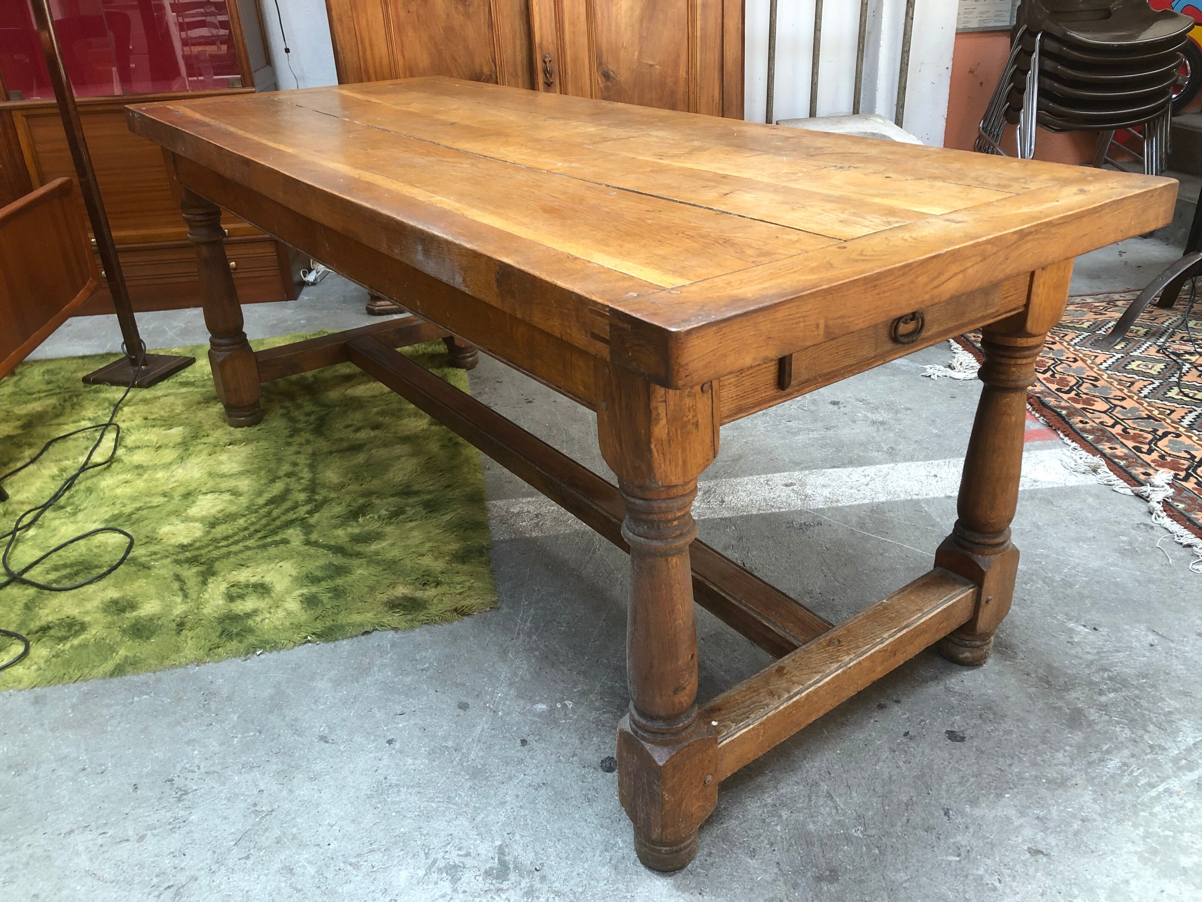 Old farmhouse table in solid oak