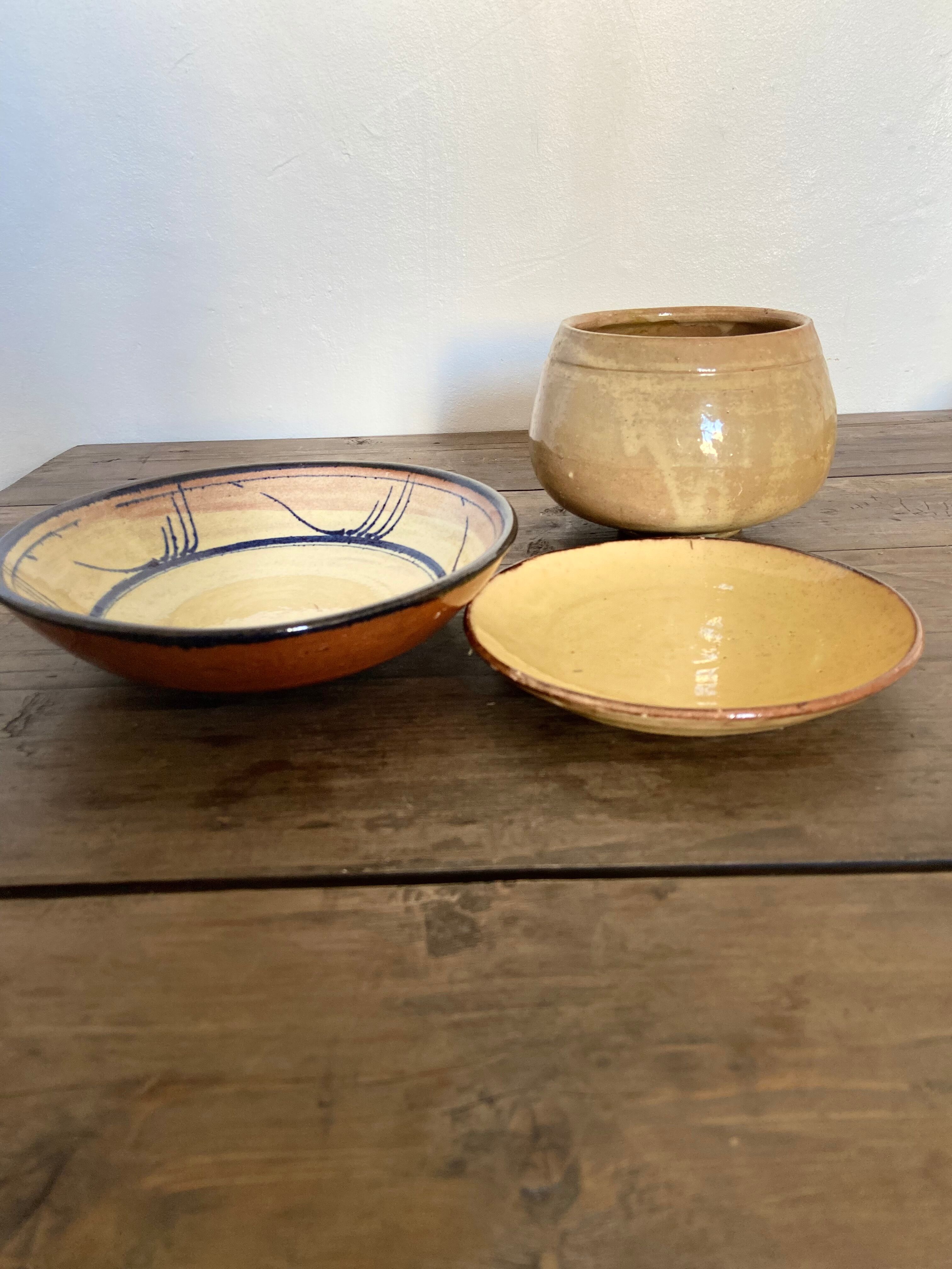 Enamelled ceramic plate