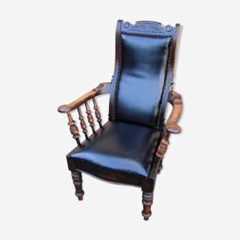 Oak armchair from 19th century
