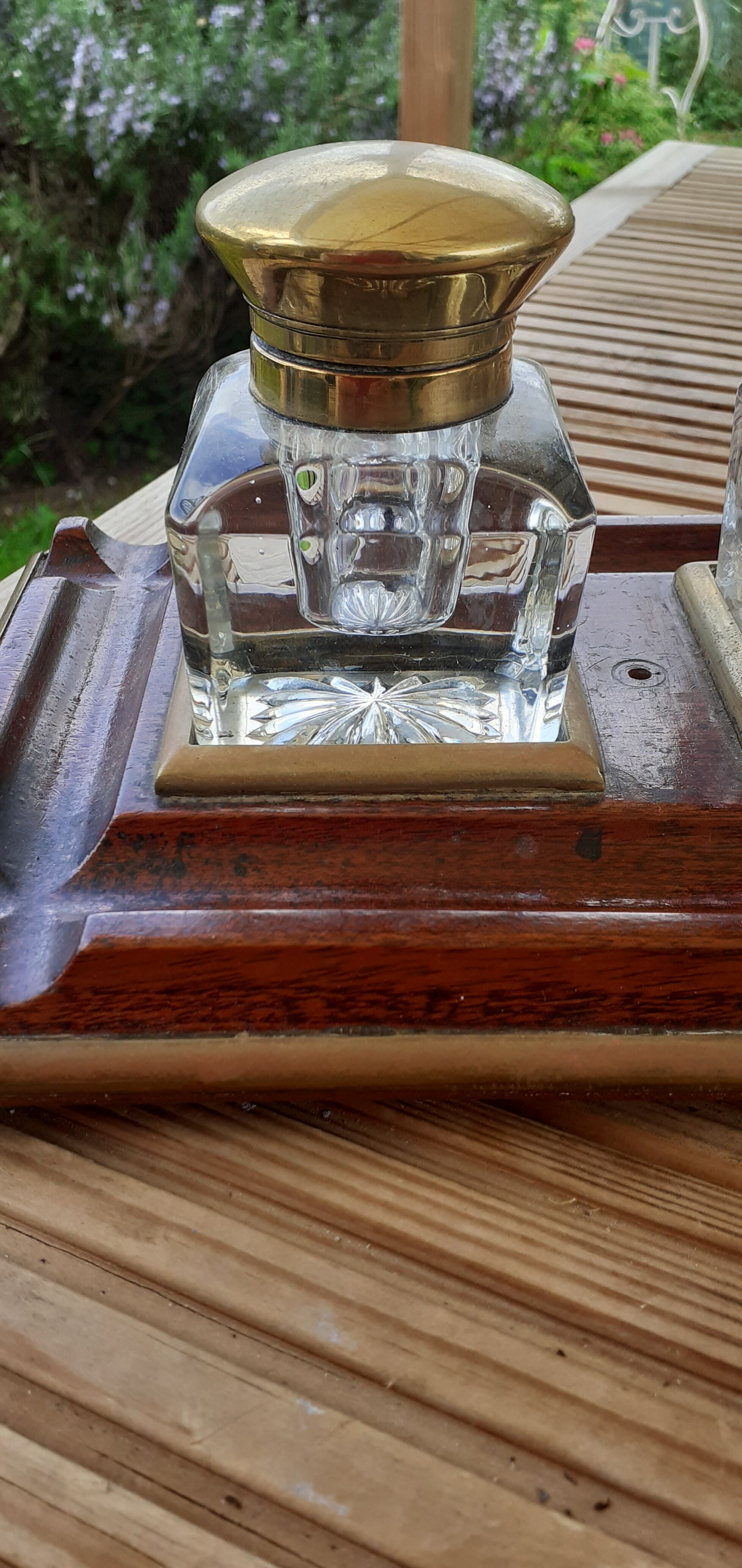 Art Deco inkwell in baccarat crystal, brass and rosewood