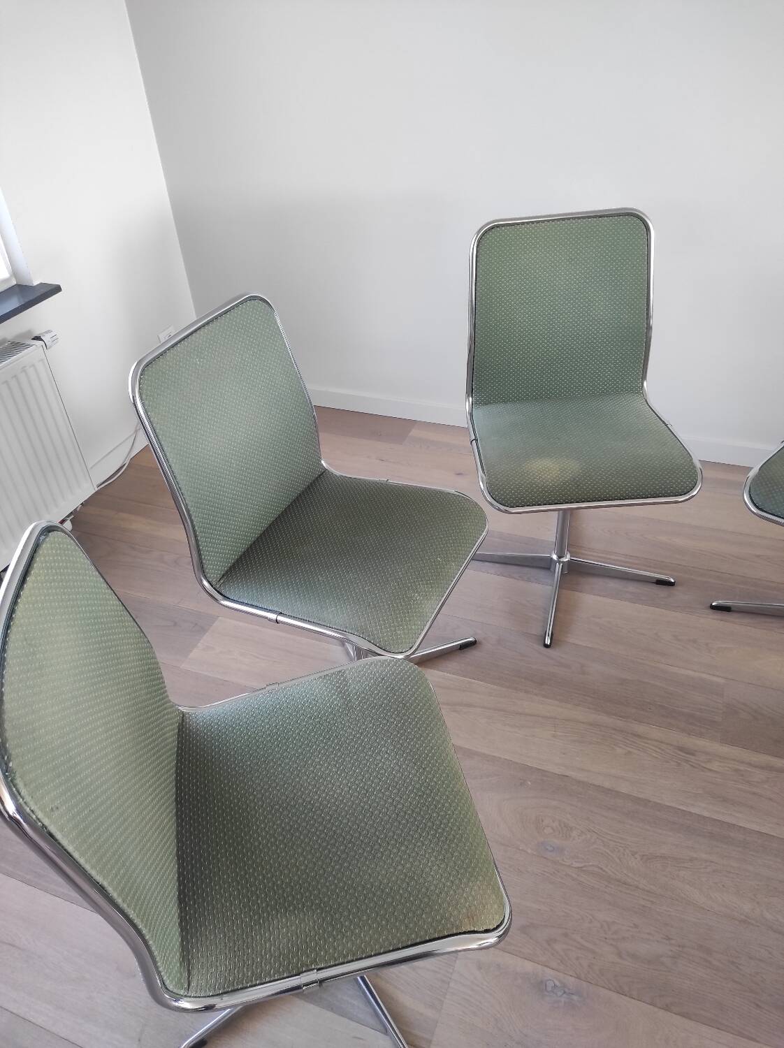 Suite de 6 chaises pivotantes Roche Bobois, 70's