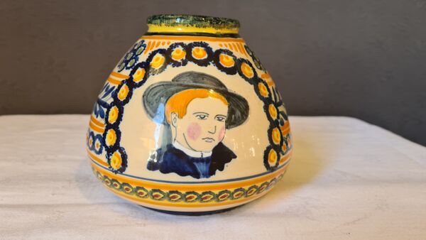 Vase toupie  breton