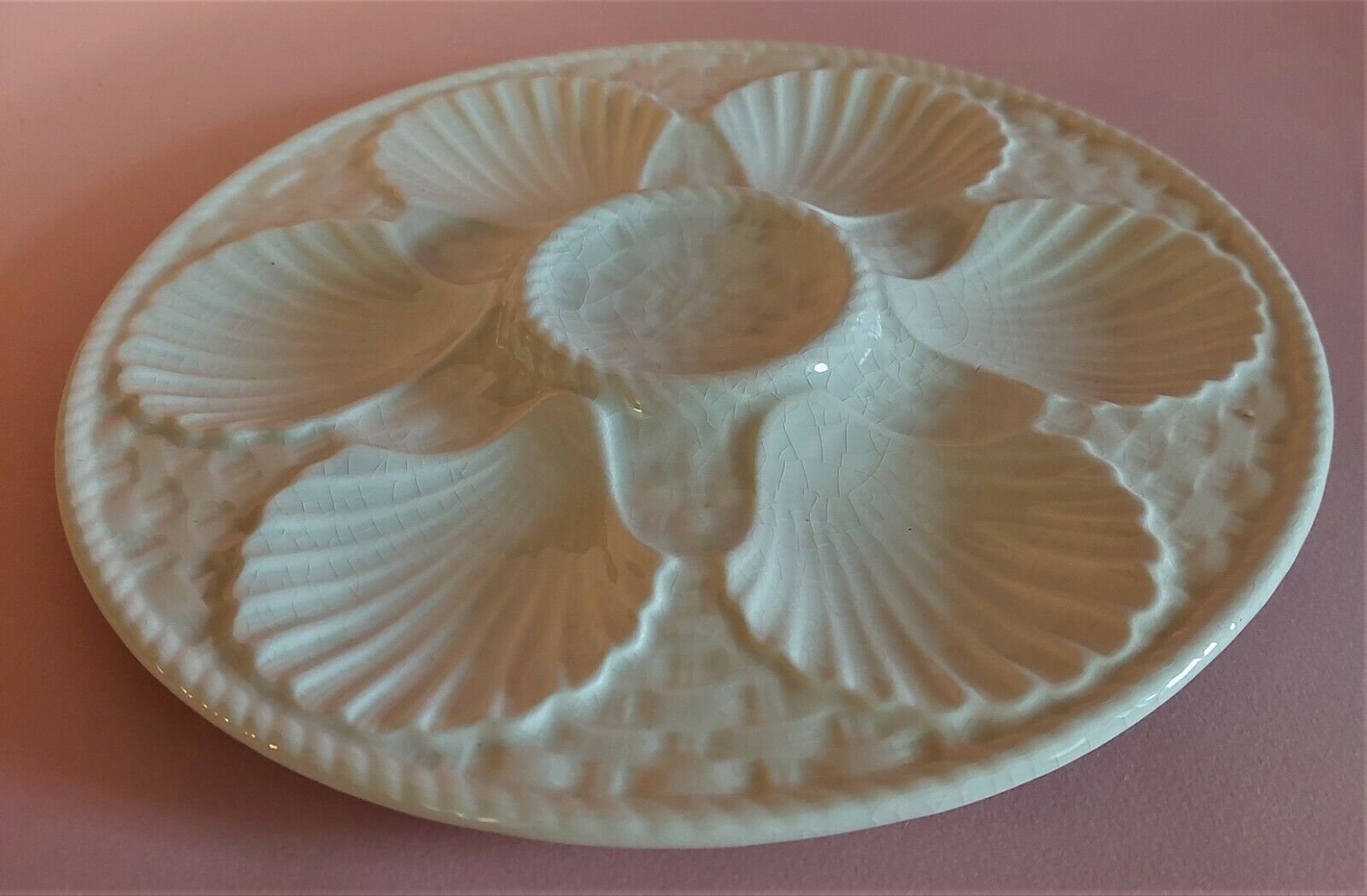 Longchamp white earthenware oyster plate