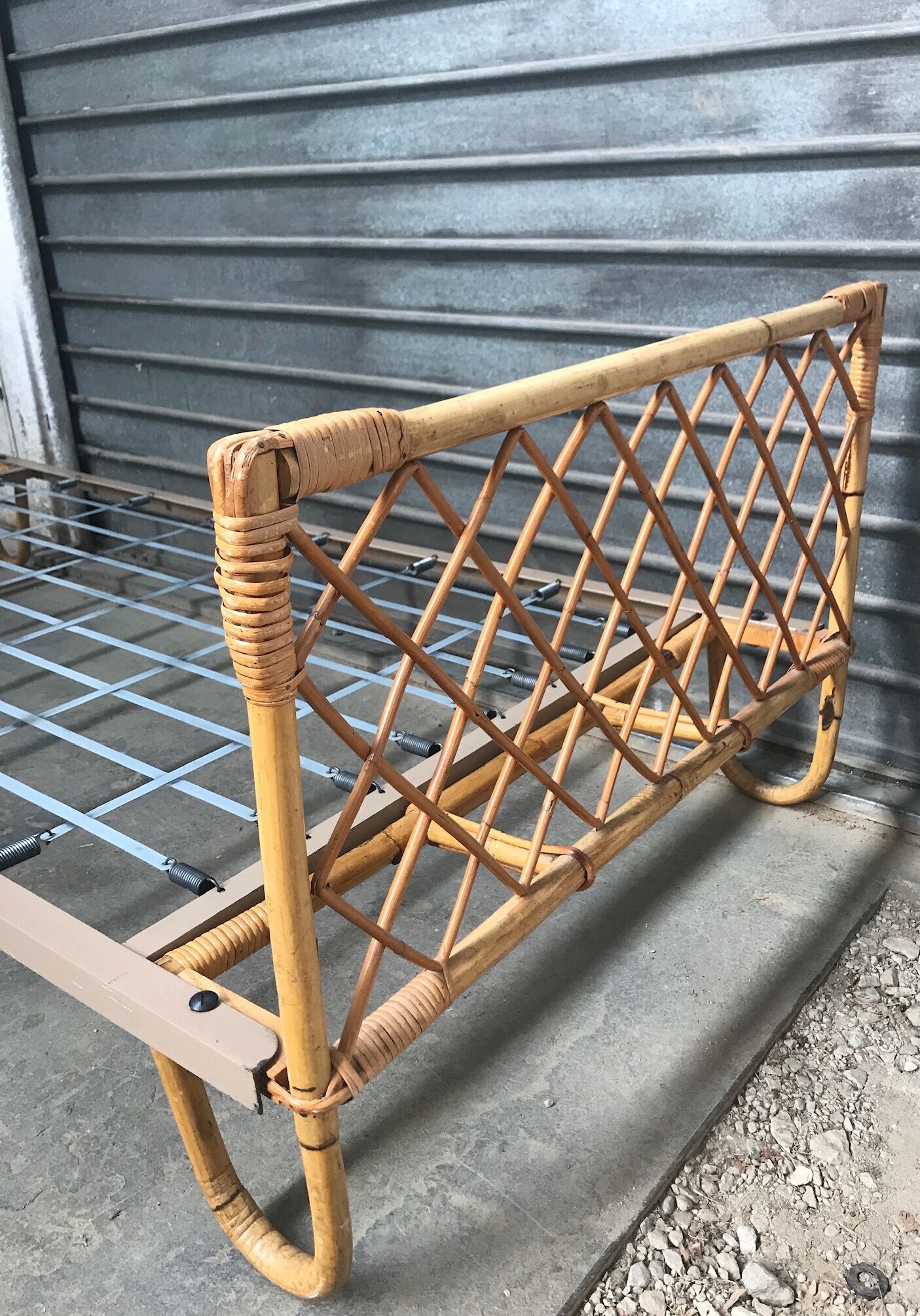 Bed rattan of the 1960s