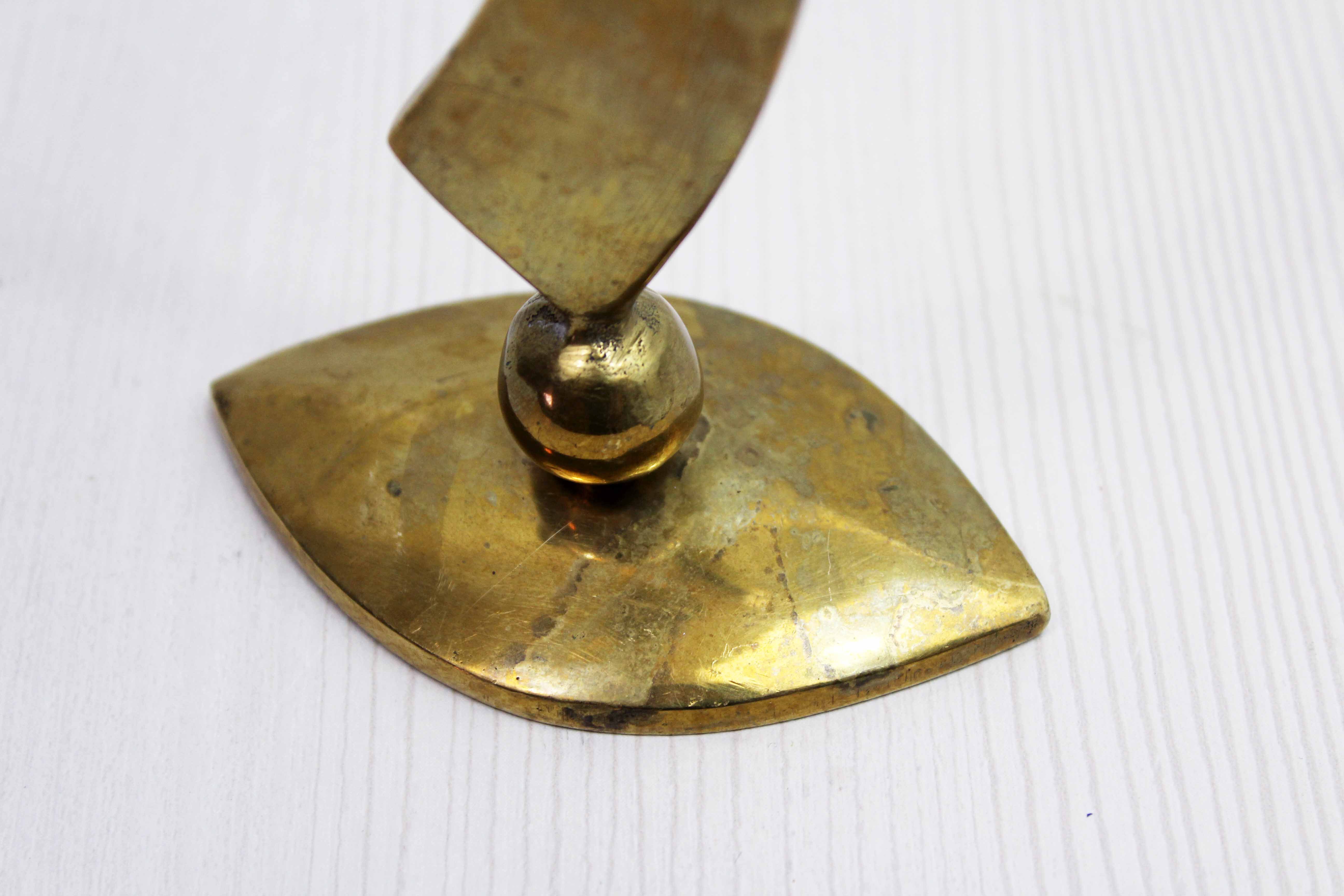 Modernist candle holder