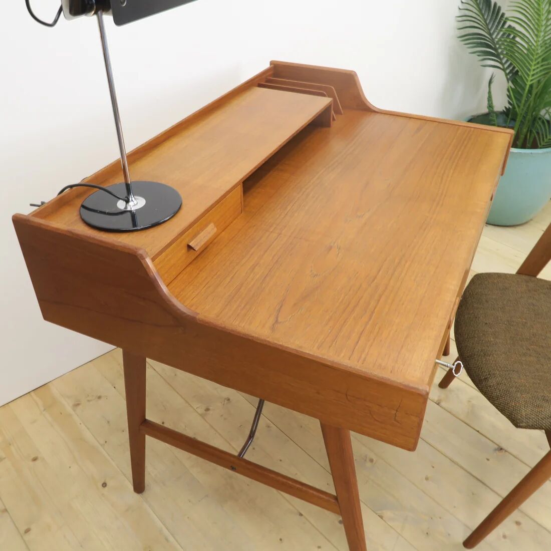 Model 56 desk in teak by Arne Wahl Iversen for Vinde Møbelfabrik, Denmark 1960