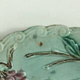 Slip plate decorated with birds