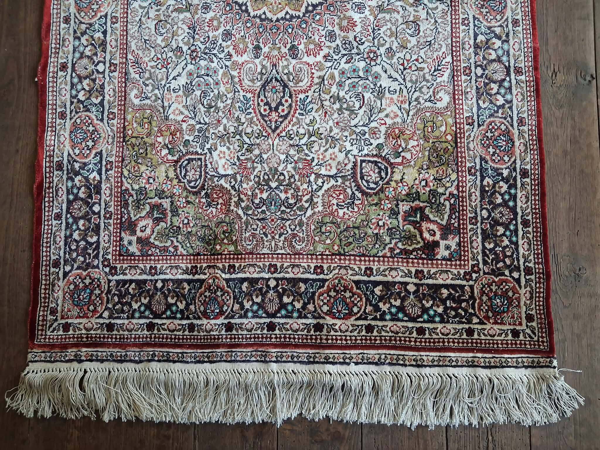 Chinese Hereke silk handmade carpet