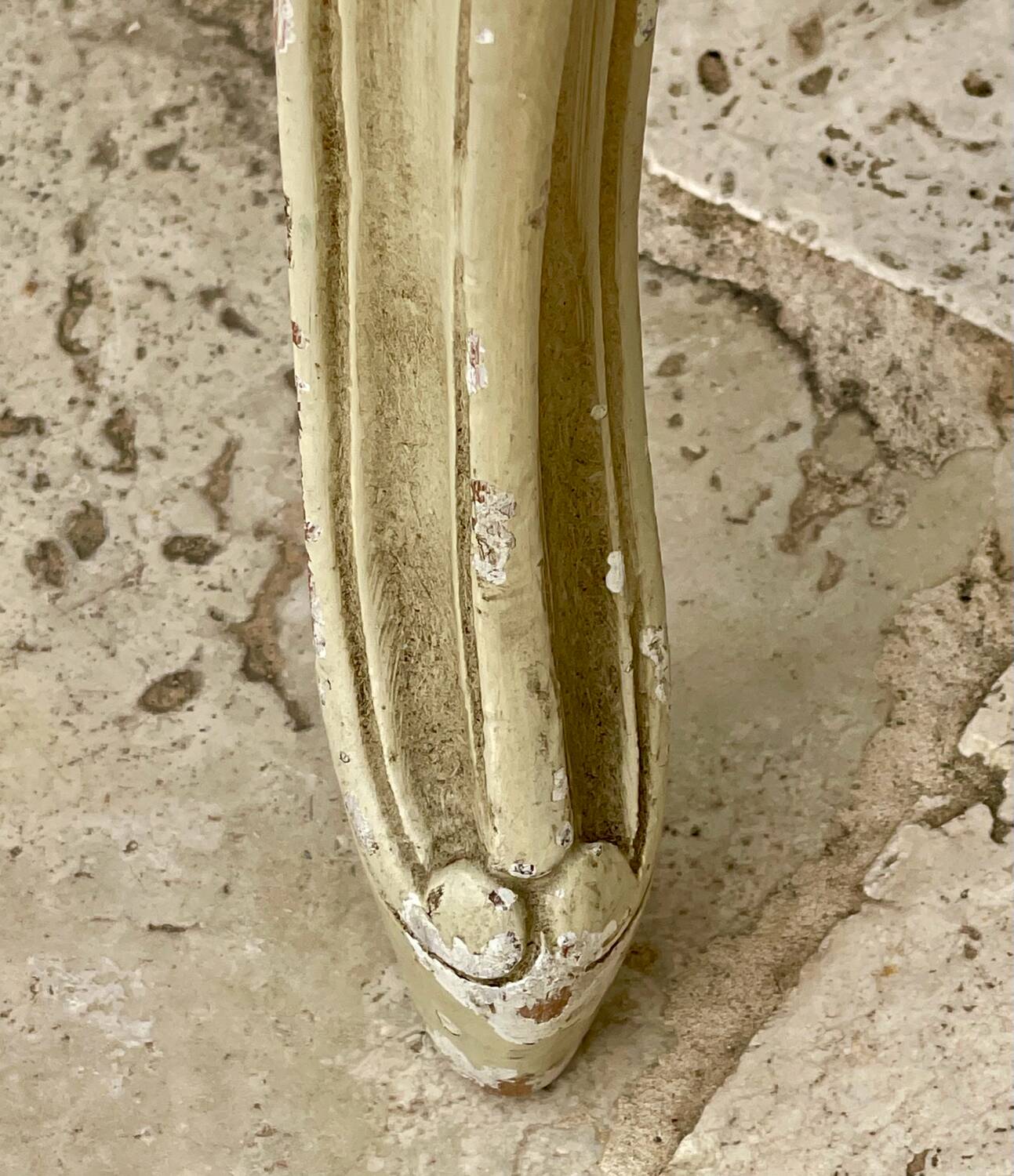 Set of 4 Louis XV style lacquered chairs