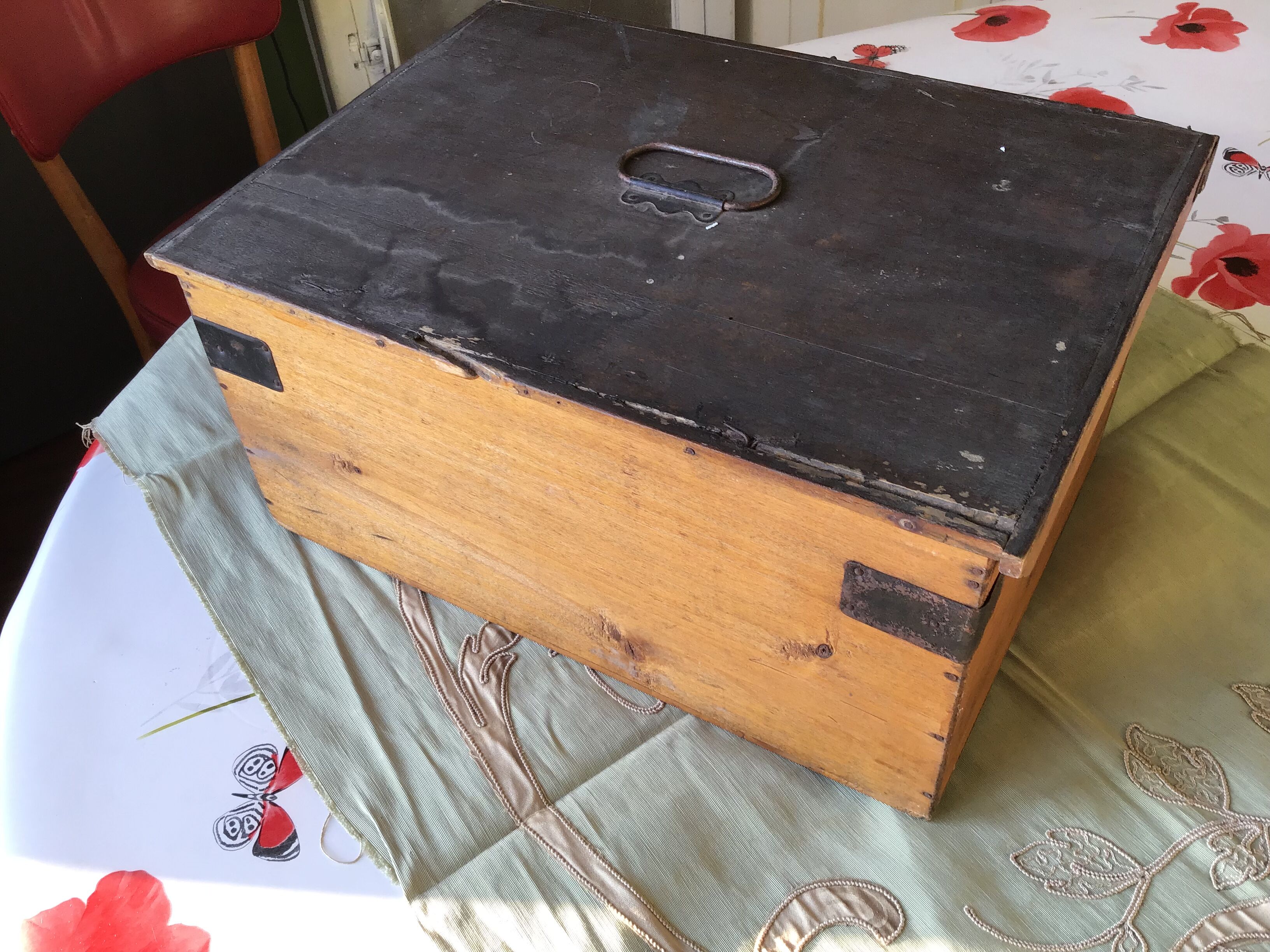 Box box wood transport school