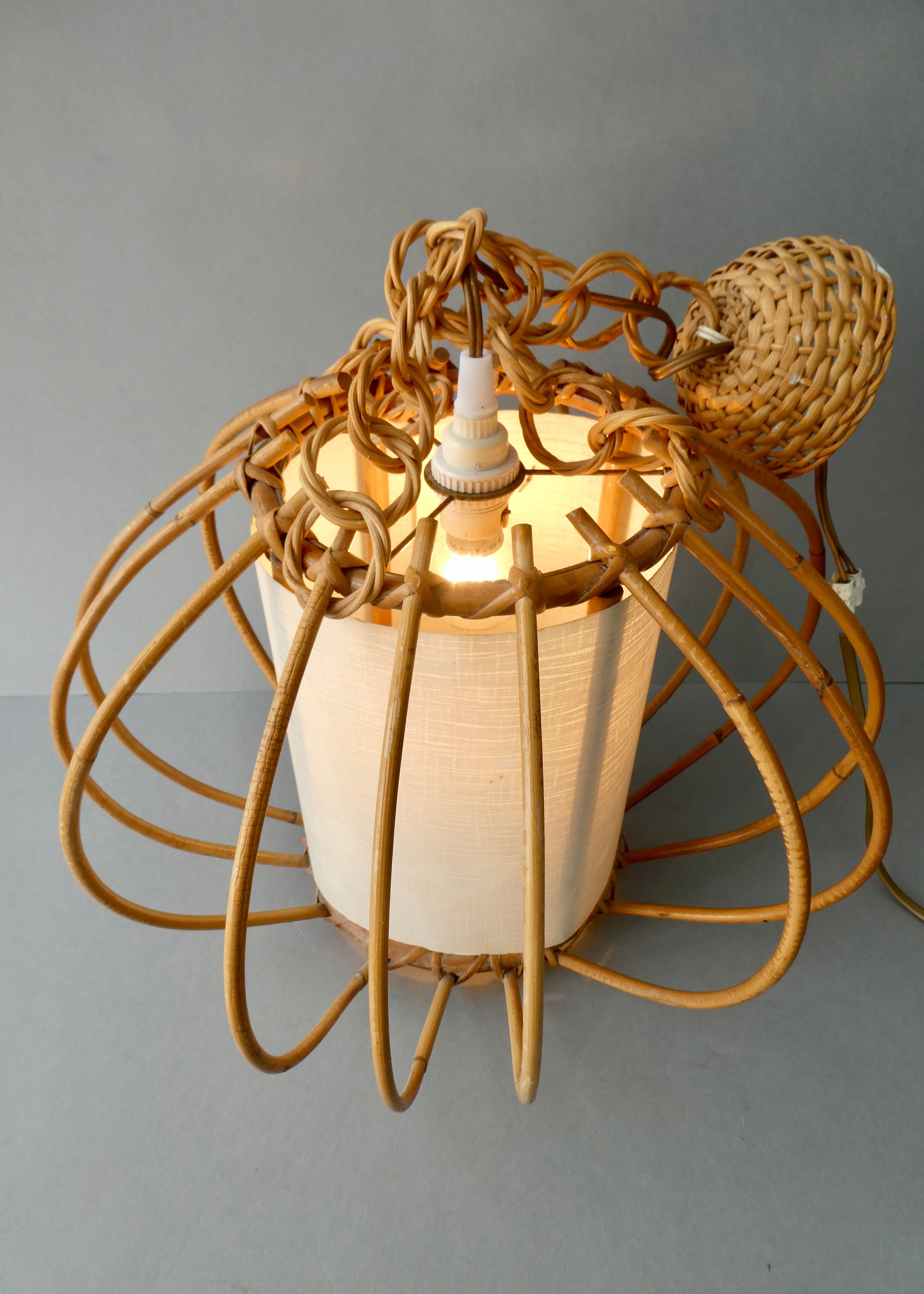 Rattan suspension from the 60s