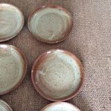 9 stoneware flat plates