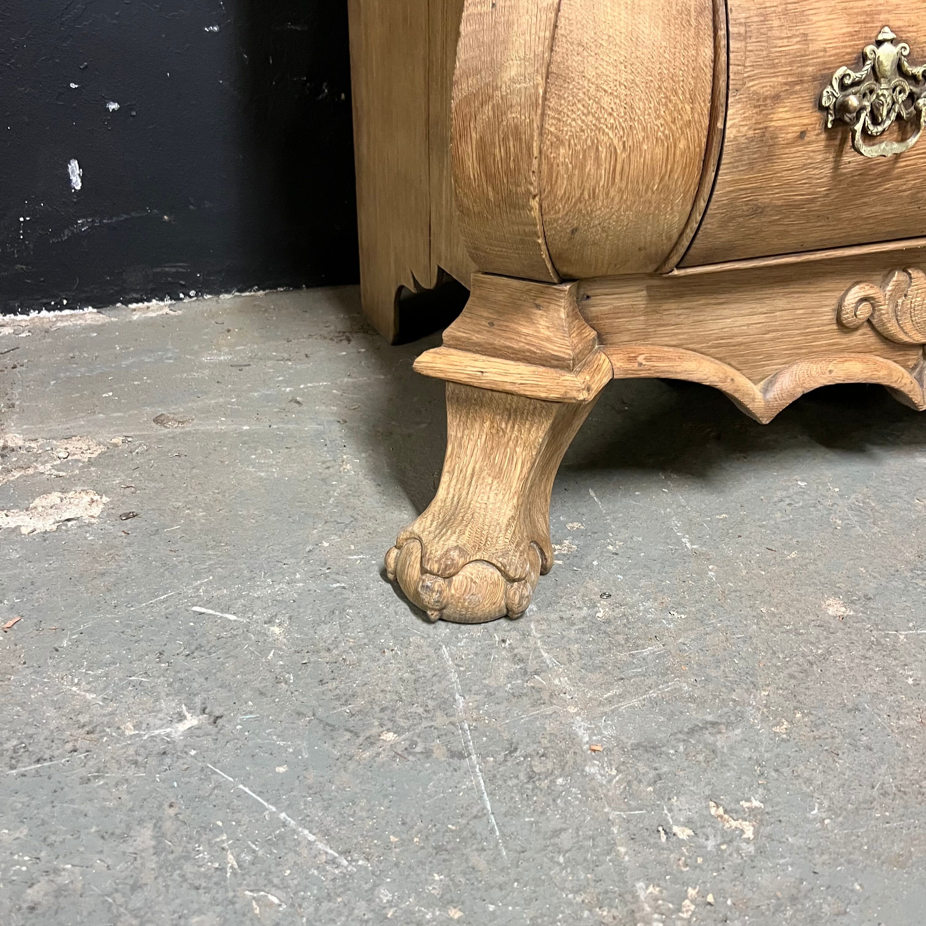 Dutch chest of drawers XIX th in raw oak