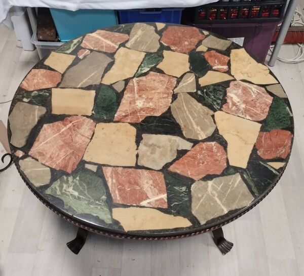 Table basse ronde en fer forgé et marbre